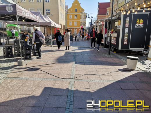 Food Trucki opanowały opolski Rynek. "Nigdy się nie nudzą"