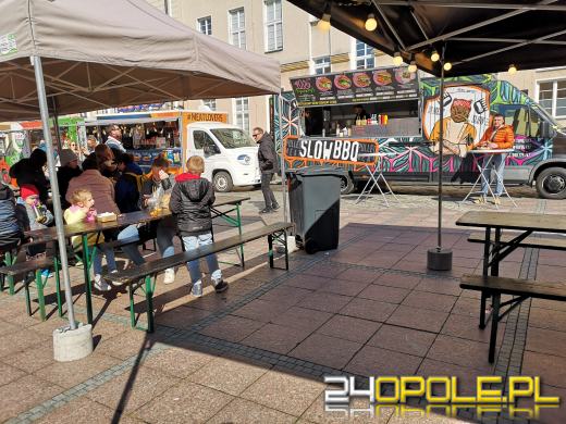 Food Trucki opanowały opolski Rynek. "Nigdy się nie nudzą"