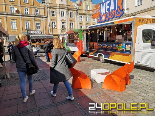 Food Trucki opanowały opolski Rynek. "Nigdy się nie nudzą"