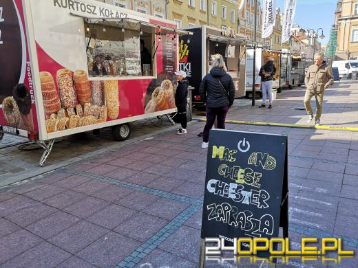 Food Trucki opanowały opolski Rynek. "Nigdy się nie nudzą"