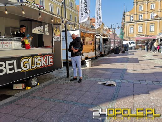 Food Trucki opanowały opolski Rynek. "Nigdy się nie nudzą"