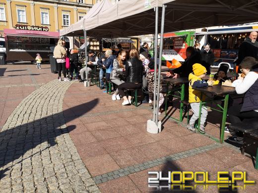 Food Trucki opanowały opolski Rynek. "Nigdy się nie nudzą"
