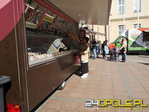 Food Trucki opanowały opolski Rynek. "Nigdy się nie nudzą"
