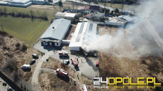 Pożar hali produkcyjnej w Opolu