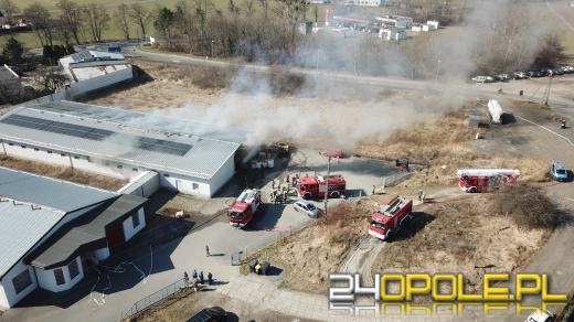Pożar hali produkcyjnej w Opolu