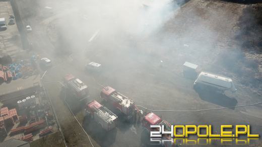 Pożar hali produkcyjnej w Opolu