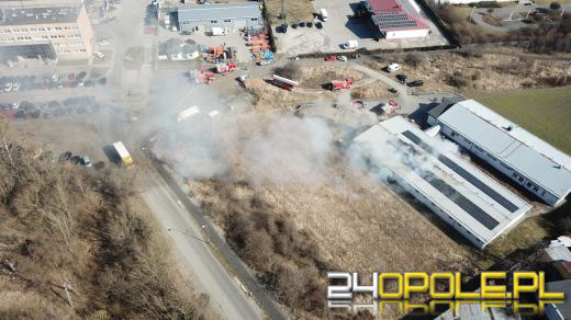 Pożar hali produkcyjnej w Opolu