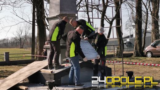 Runął pomnik Armii Czerwonej w gminie Prószków