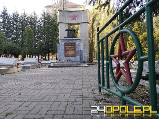 Radny chce usunięcia symboli radzieckich. Przy ulicy Katowickiej wciąż jest czerwona gwiazda