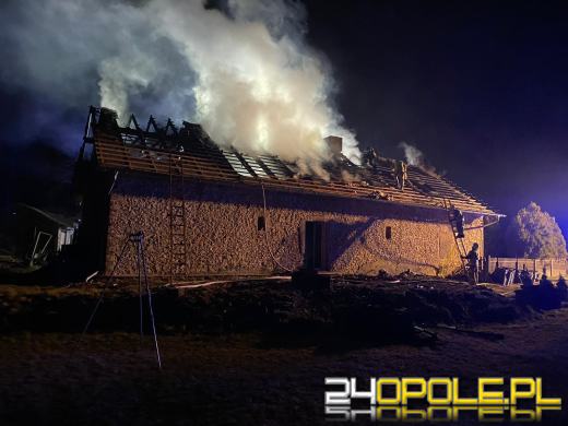 Pożar domu jednorodzinnego w Poznowicach. Spłonęło poddasze