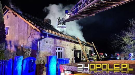Pożar domu jednorodzinnego w Poznowicach. Spłonęło poddasze