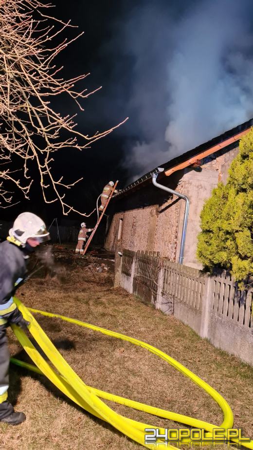 Pożar domu jednorodzinnego w Poznowicach. Spłonęło poddasze