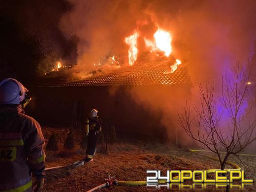 Pożar domu jednorodzinnego w Poznowicach. Spłonęło poddasze