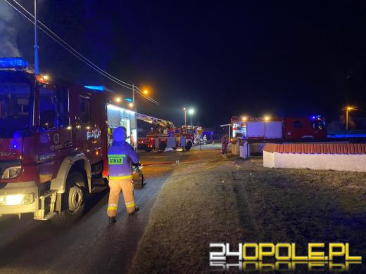 Pożar domu jednorodzinnego w Poznowicach. Spłonęło poddasze