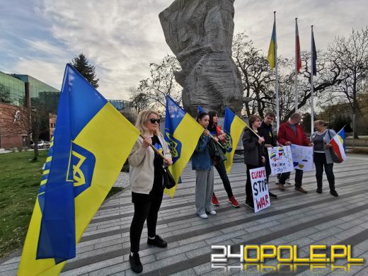 Protest w związku ze zbrodniami Rosjan w Ukrainie