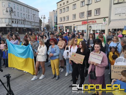 Protest w związku ze zbrodniami Rosjan w Ukrainie