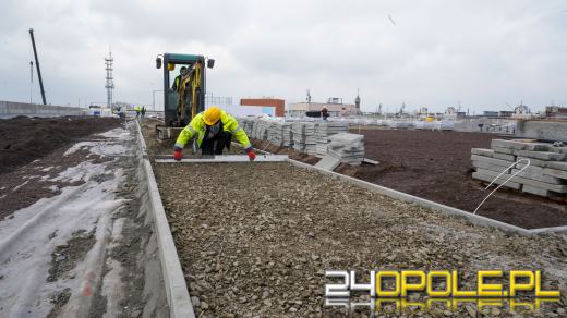 Trwają prace wykończeniowe w centrum przesiadkowym Opole Główne