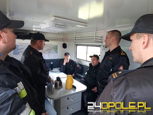 Strażacy ćwiczyli na terenie starego zakładu