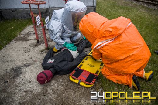 Strażacy ćwiczyli na terenie starego zakładu