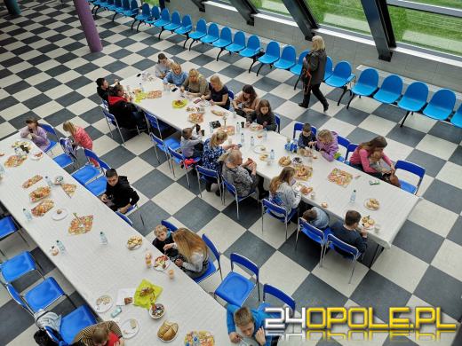 150 uchodźców z Ukrainy zjadło uroczyste śniadanie wielkanocne