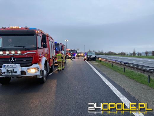 Wypadek na opolskim odcinku A4. Zderzyły się trzy pojazdy