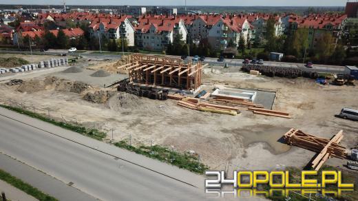 Tężnia na osiedlu Malinka pnie się w górę