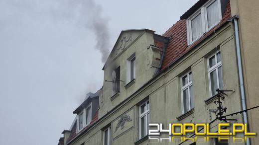 Pijany mężczyzna celowo podpalił mieszkanie, a zdjęcia wysłał żonie