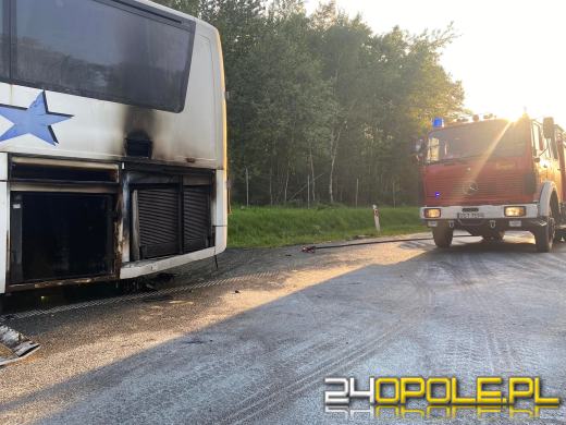 Pożar autobusu na pasie A4 w stronę Katowic