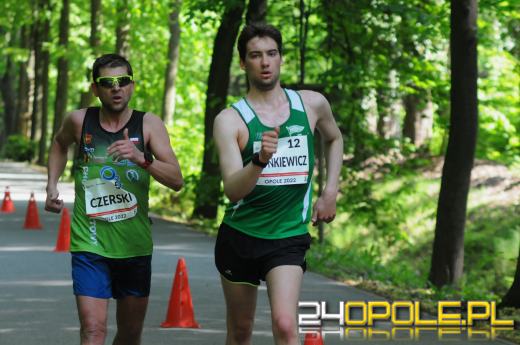 Najlepsi chodziarze "ścigają się" na Wyspie Bolko