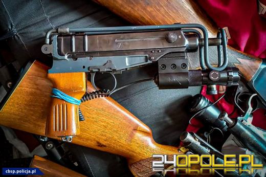 CBŚP przejęło broń, granaty i amunicję