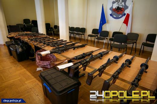 CBŚP przejęło broń, granaty i amunicję