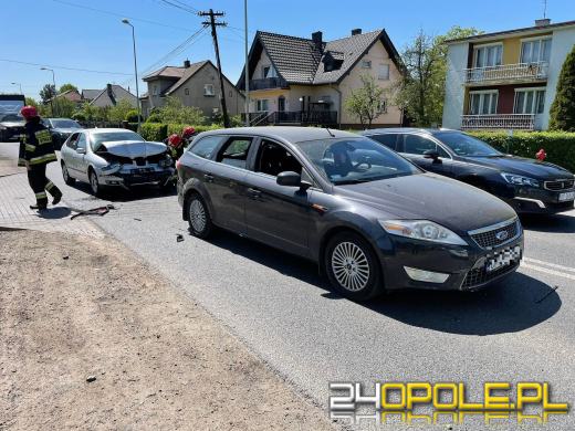 Trzy samochody zderzyły się w Opolu-Chmielowicach