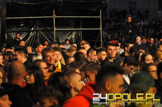 Uniwersytet Opolski zakończył koncertowanie. Dziś studenci balują na błoniach "Polibudy"