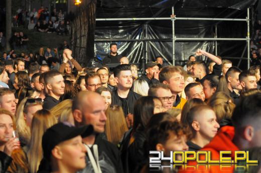 Uniwersytet Opolski zakończył koncertowanie. Dziś studenci balują na błoniach "Polibudy"