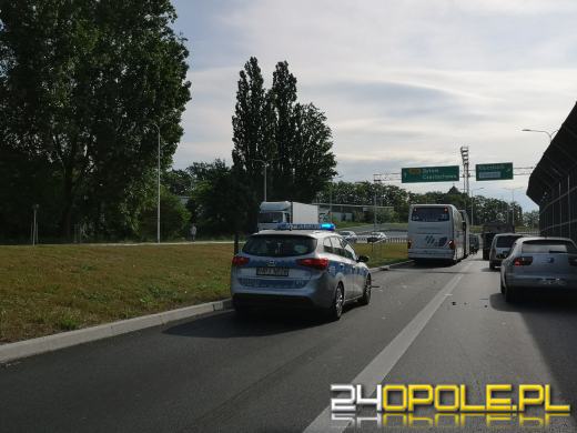 Zderzenie karetki i autokaru na Nysy Łużyckiej w Opolu