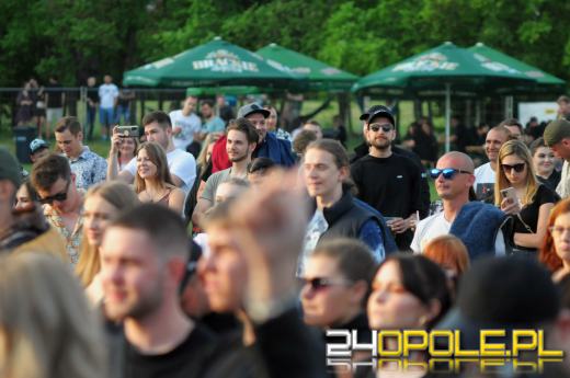 Ruszyły piastonaliowe koncerty na błoniach Politechniki Opolskiej - hip-hop przyciągnął tłumy
