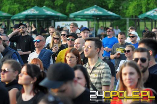 Ruszyły piastonaliowe koncerty na błoniach Politechniki Opolskiej - hip-hop przyciągnął tłumy