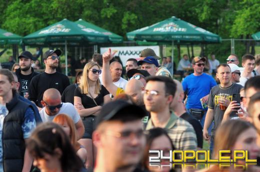 Ruszyły piastonaliowe koncerty na błoniach Politechniki Opolskiej - hip-hop przyciągnął tłumy