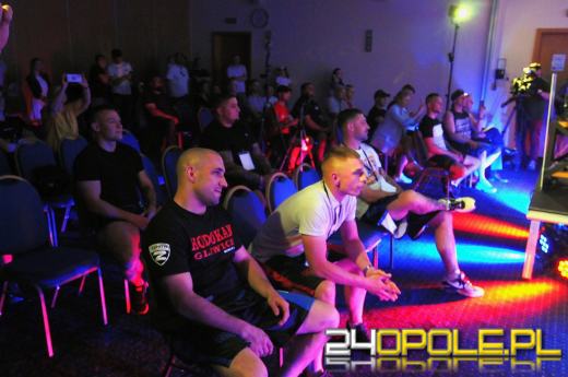 Zawodnicy gotowi do dzisiejszych walk! Za nami oficjalne ważenie uczestników