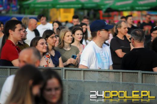 Rockowe brzmienia na błoniach Politechniki Opolskiej