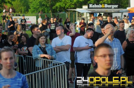 Rockowe brzmienia na błoniach Politechniki Opolskiej