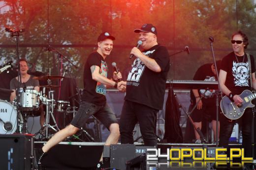 Rockowe brzmienia na błoniach Politechniki Opolskiej