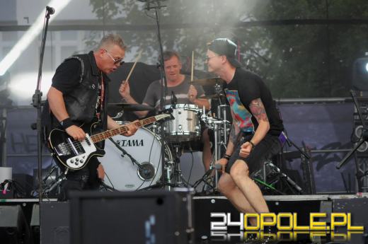 Rockowe brzmienia na błoniach Politechniki Opolskiej