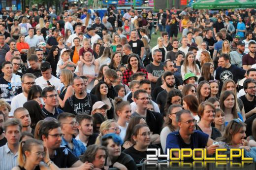 Rockowe brzmienia na błoniach Politechniki Opolskiej