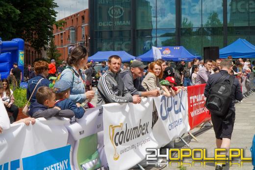 Najtwardsi strażacy rozpoczęli rywalizację w Opolu