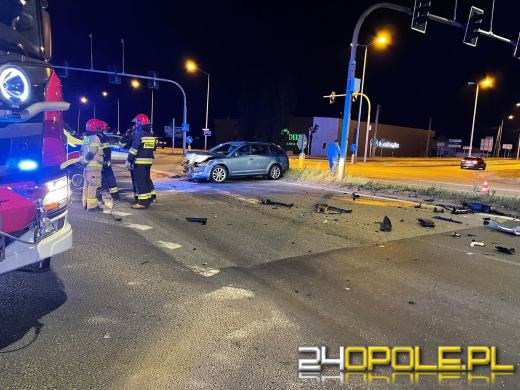Wypadek na obwodnicy Opola. Cztery osoby trafiły do szpitala