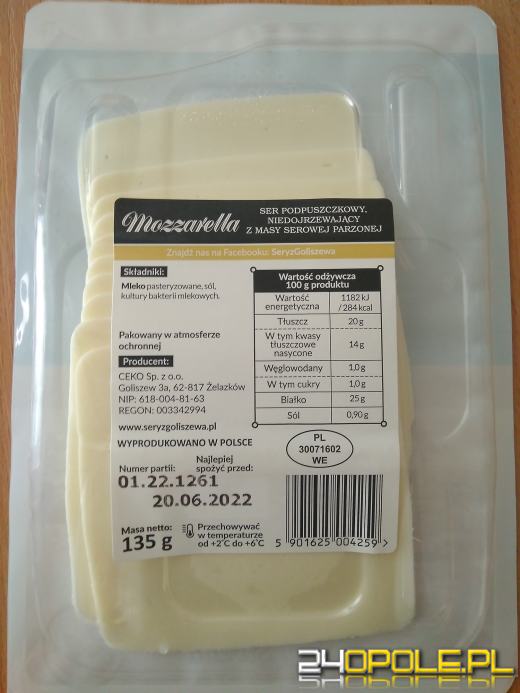 Mozzarella w plastrach do wyrzucenia. GIS wydał ostrzeżenie
