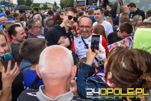 Tak mieszkańcy Kędzierzyna przywitali mistrzów. Siatkarze ZAKSY pokazali trofea