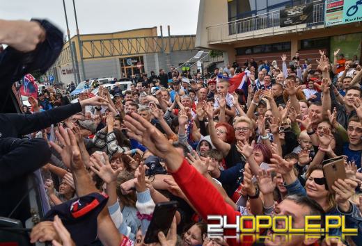 Tak mieszkańcy Kędzierzyna przywitali mistrzów. Siatkarze ZAKSY pokazali trofea