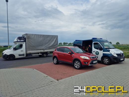 Jechał z żoną na załadunek towaru - był kompletnie pijany